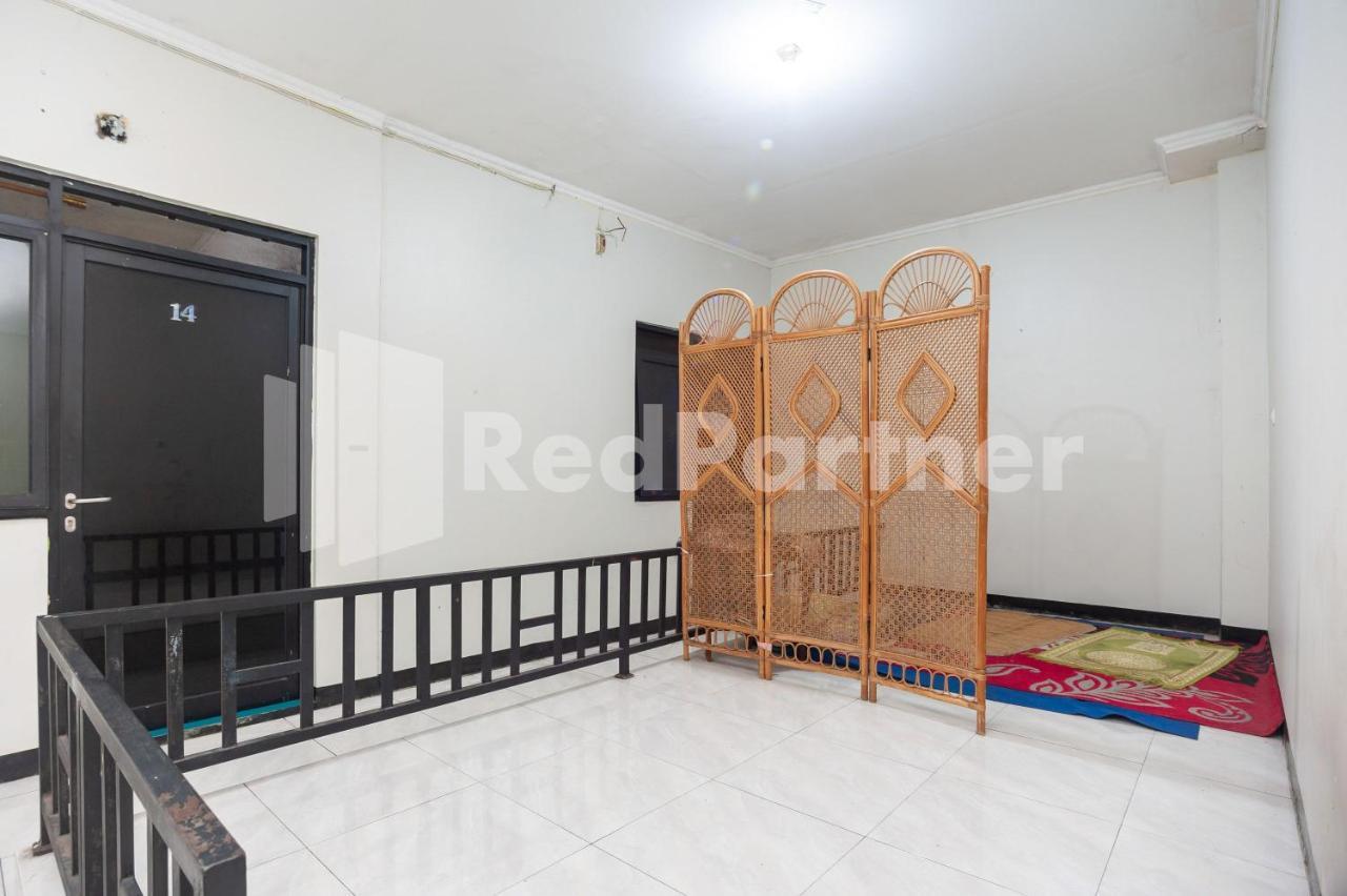 Wisma Juanda Bogor Mitra Reddoorz Exterior photo